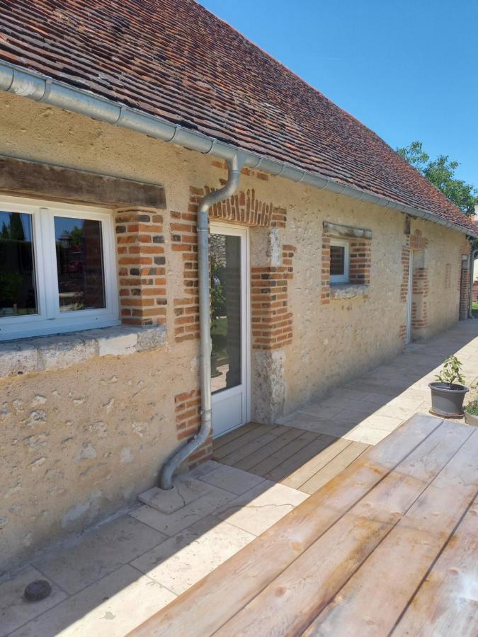 Logement Independant Tour-en-Sologne Exteriör bild